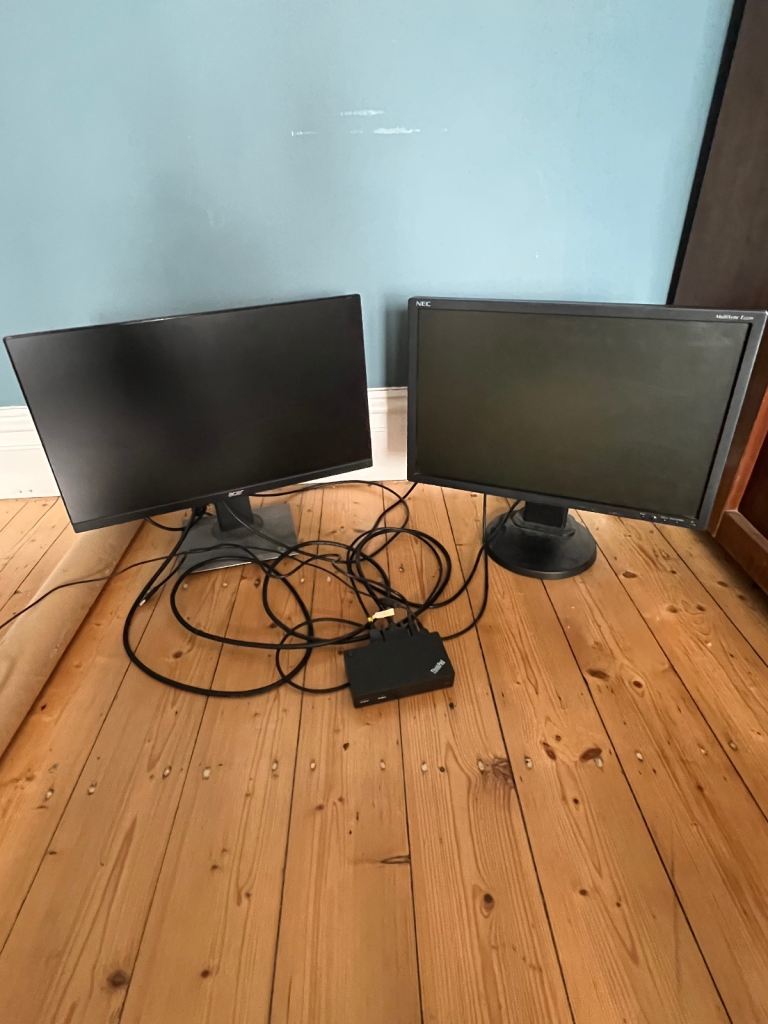 PC monitors x 2 plus think pad pro dual set up