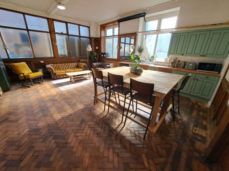 New Art Studio Spaces – from £120/month (All-Inclusive)