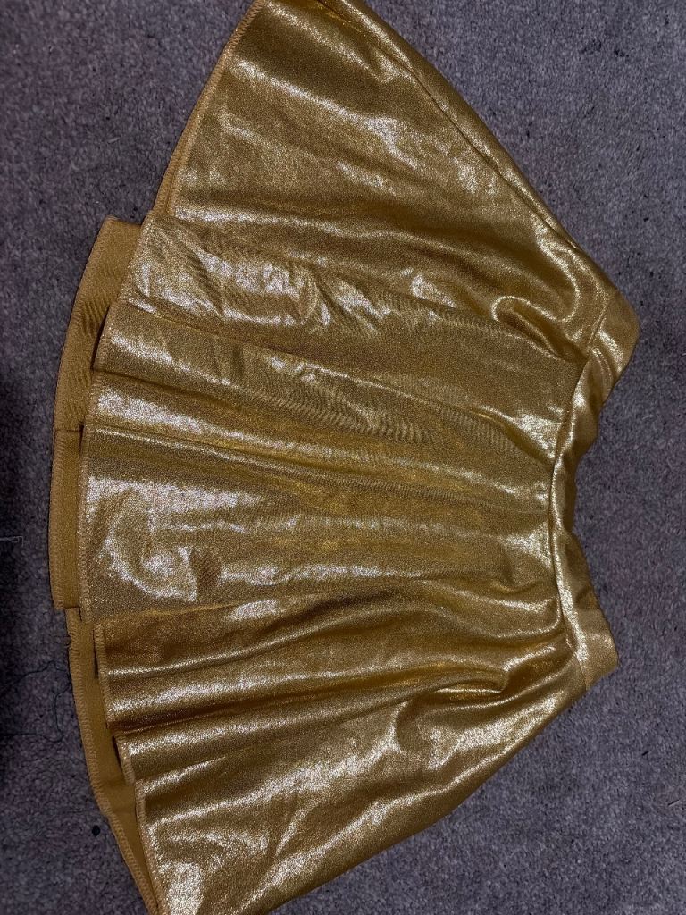 Gold girls skirt size 134 - 140 