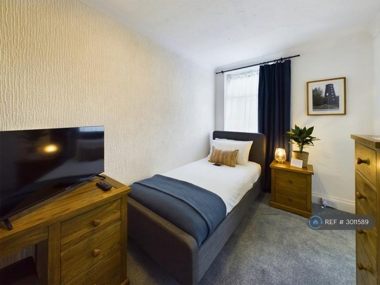 1 bedroom in Clifton Gardens, Goole, DN14 (#3011589)
