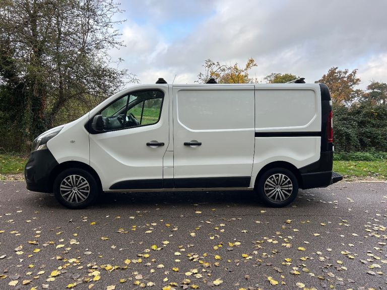 70,000 MILES VAUXHALL VIVARO 1.6 CDTI 2018 FREE ULEZ EX BT EXCELLENT CONDITION NO VAT