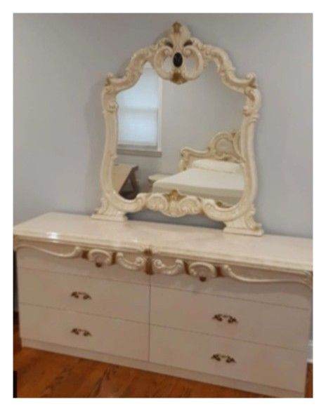 Barocco Style, Italian Double Dresser / Chest of Drawers & Mirror
