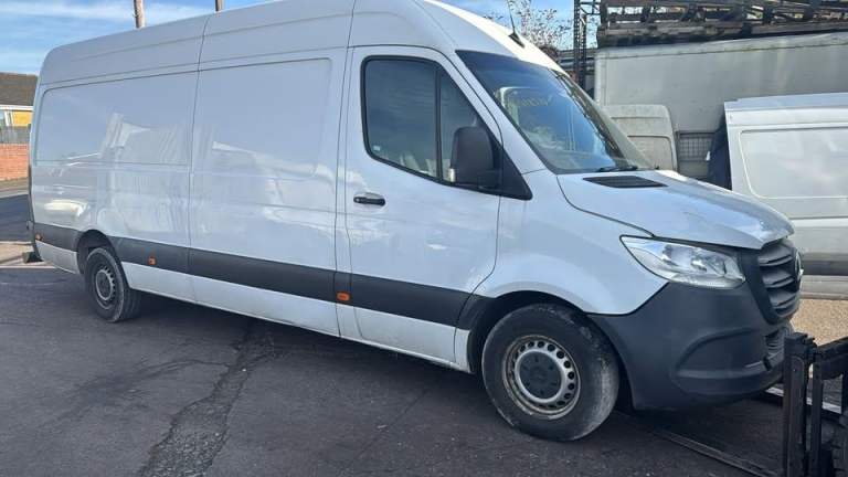 2018 MERCEDES BENZ SPRINTER BREAKING FOR PARTS !!!