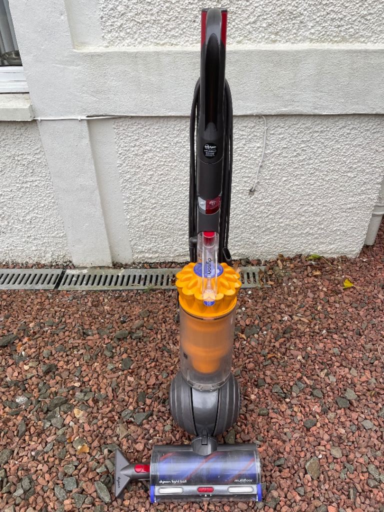 Dyson light ball upright hoover