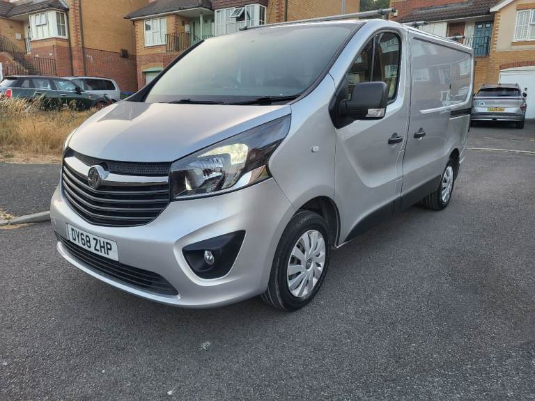 Vauxhall, VIVARO, Panel Van, 2018, Manual, 1.6 dci new mot new timing chain