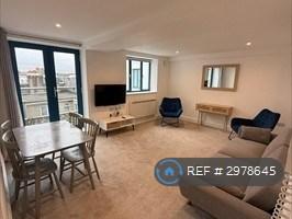 2 bedroom flat in Queens Quay, Torquay, TQ1 (2 bed) (#2978645)