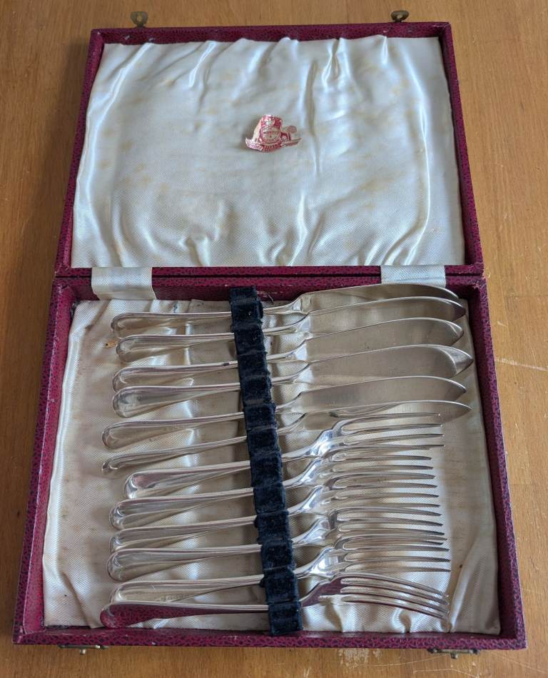Baker Ltd Sydney Australia EPNS Fish Knife and Fork Set Box