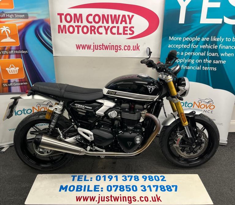 TRIUMPH SPEED TWIN 1200 RS. 2025(25), 1 OWNER, 309 MILES, IMMACULATE, £11,995