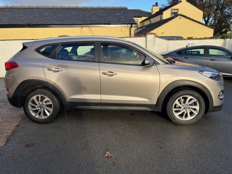 2017 Hyundai TUCSON 1.7 CRDi Blue Drive SE Nav 5dr 2WD DCT ESTATE DIESEL Automatic