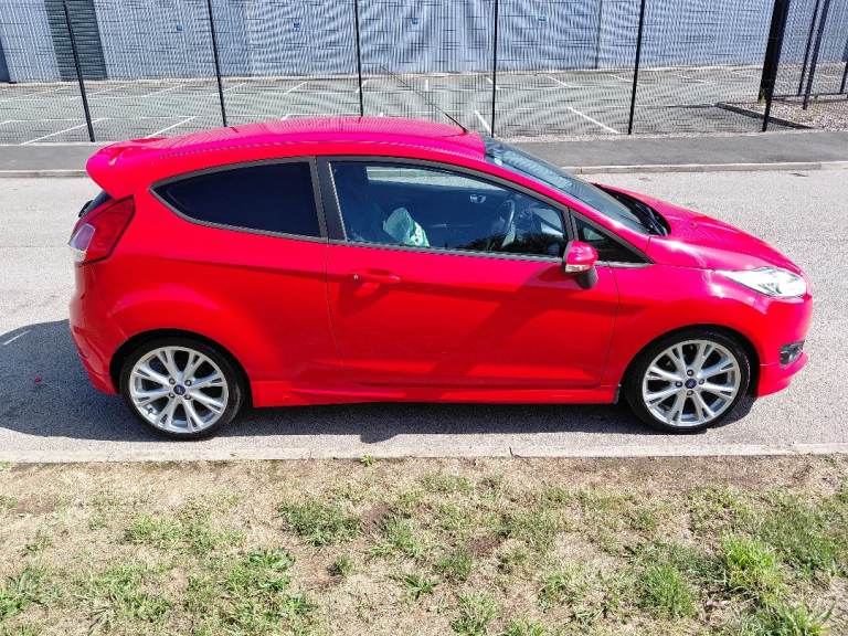 Ford, FIESTA, Hatchback, 2014, Manual, 1560 (cc), 3 doors