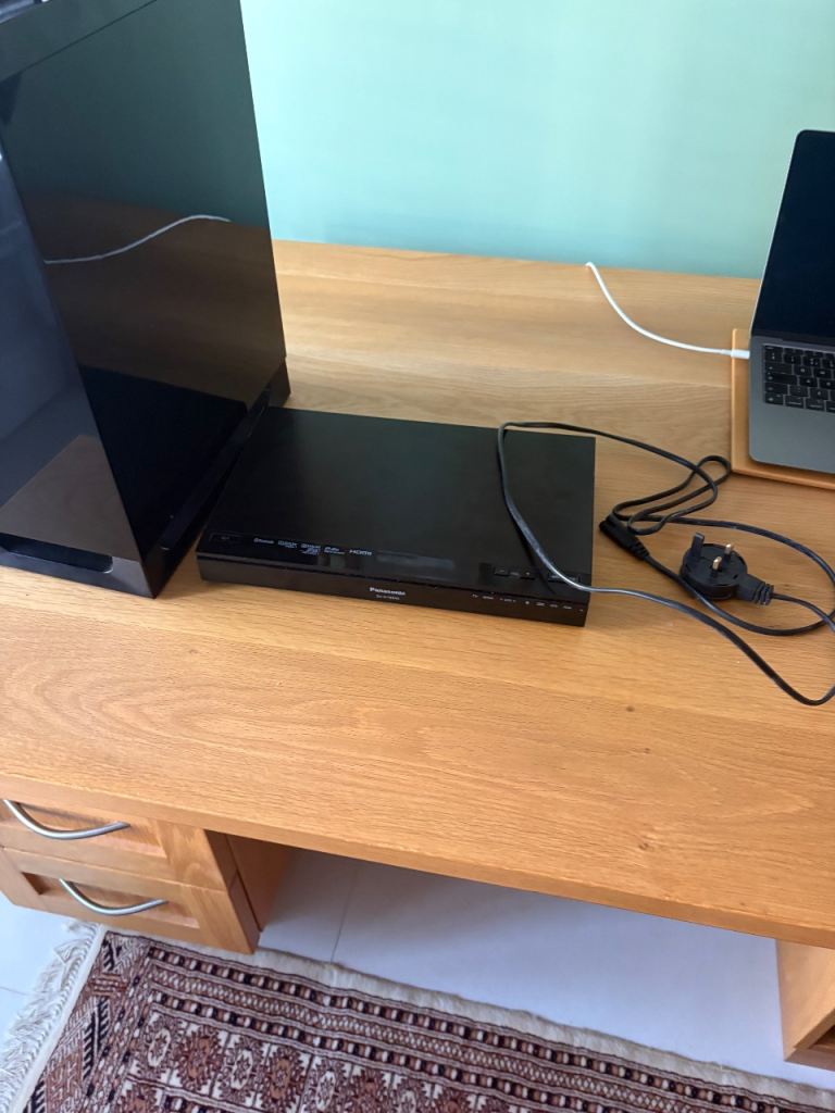 Panasonic Soundbar with Woofer