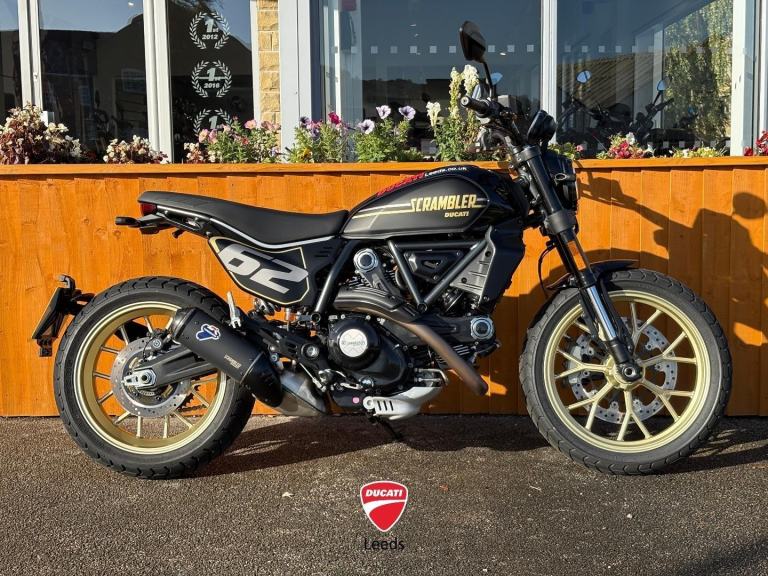 DUCATI SCRAMBLER FULL THROTTLE