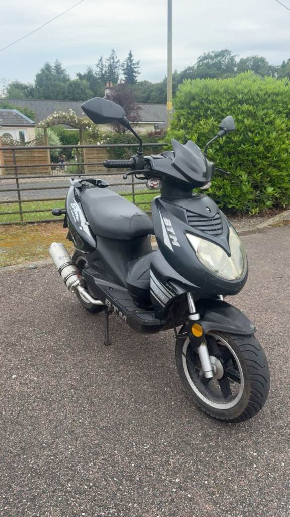 Scooter,Mopeds'pit bikes&Atvs 125/50 tyres & spares or repairs