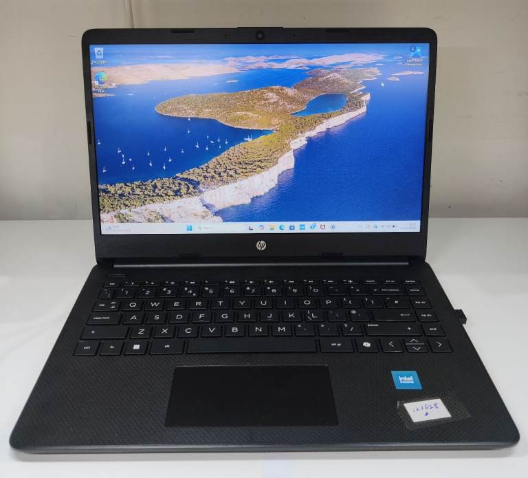 HP 14” Laptop – Windows 11 – Fully Working #113