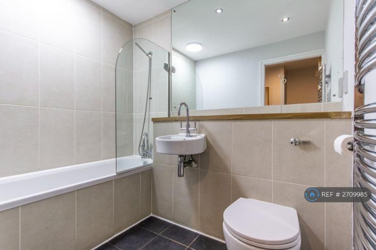 2 bedroom flat in St. Martins Gate, Birmingham, B2 (2 bed) (#2709985)