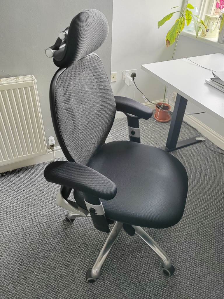 Comfortable Black Office Chair with Headrest – Good Condition