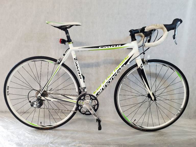  🚲🚲Wonderful Condition CANNONDALE CAAD 8 Road Bike 20 Speed M Frame Lightweight Warranty 700C 