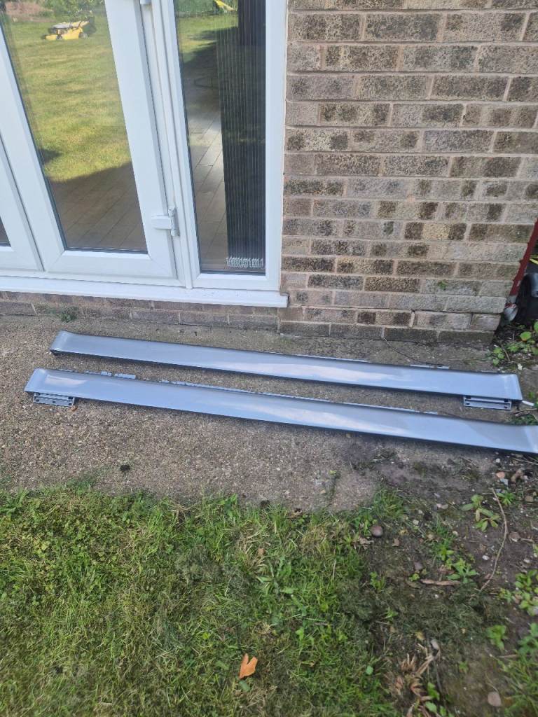 BMW E30 M-Tech 2 Side Skirts