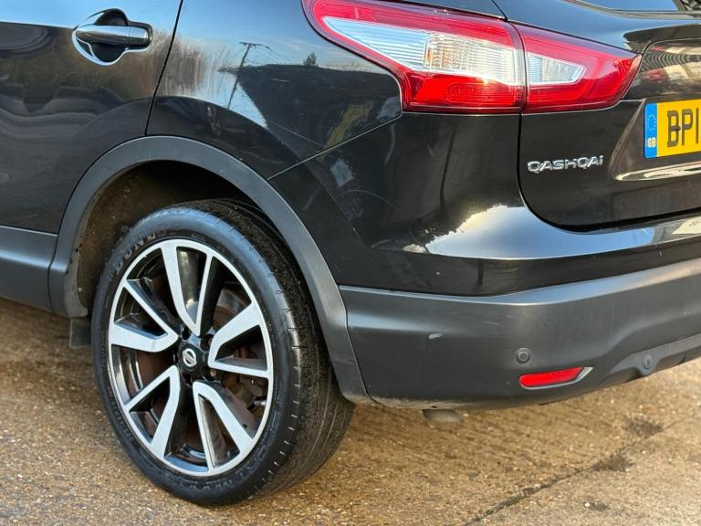 2016 Nissan Qashqai 1.6 dCi Tekna XTRON 2WD Euro 6 (s/s) 5dr Diesel