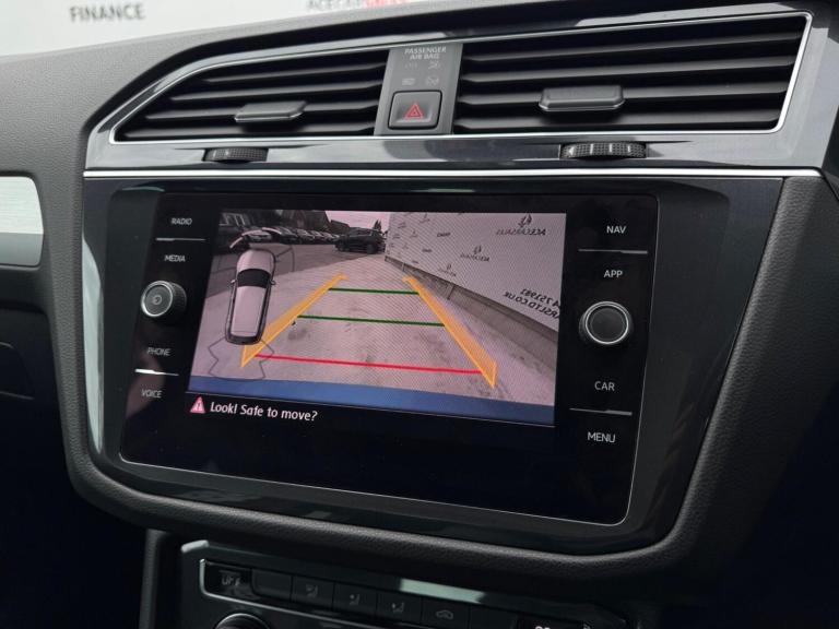 2019 Volkswagen Tiguan 2.0 TDI SE Navigation DSG 4Motion Euro 6 (s/s) 5dr ESTATE Diesel Automatic