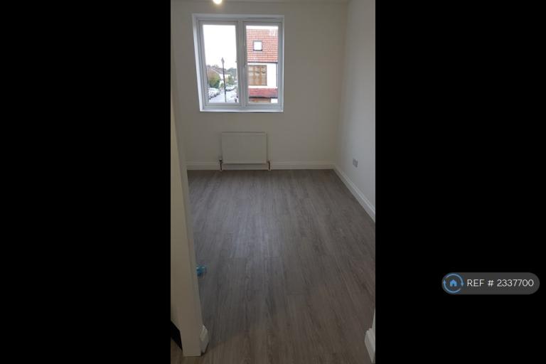 1 bedroom in Silverleigh Road, Thornton Heath, CR7 (#2337700)