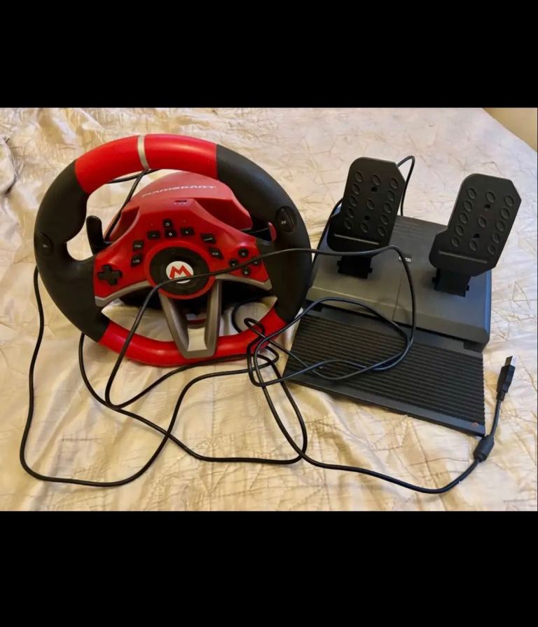 Nintendo Switch Mario Kart Racing steering Wheel and Pedals