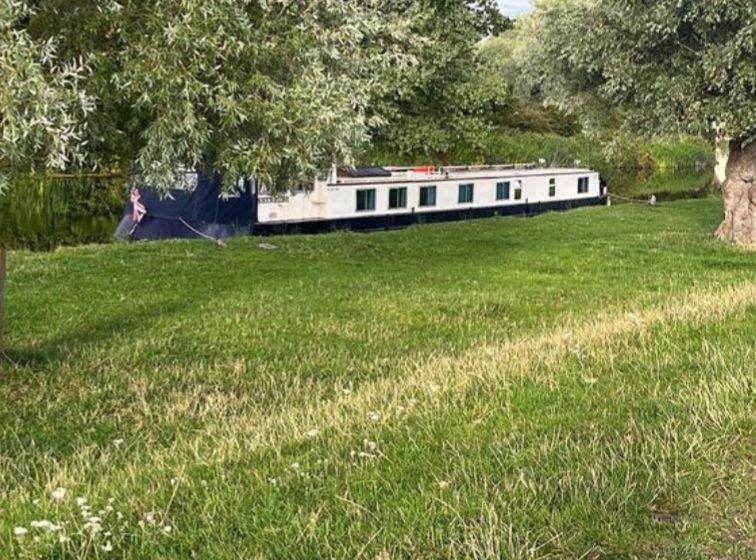 House Boat : 73 Foot wide beam, Dutch Replica, 