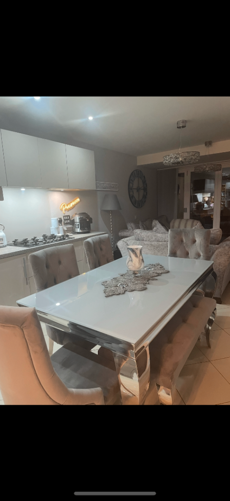 Set of 4 Grey Velvet Dining table and Chairs & Bench – Good Condition