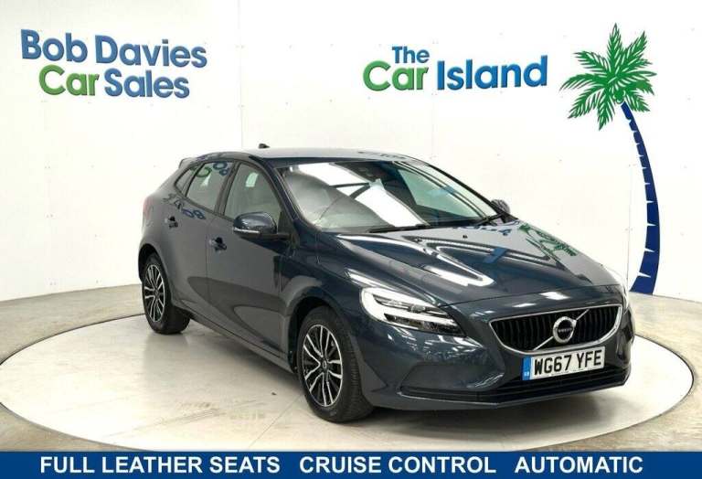 2017 67 VOLVO V40 1.5 T3 MOMENTUM HATCHBACK 5DR PETROL AUTO EURO 6 (S/S) (152 PS