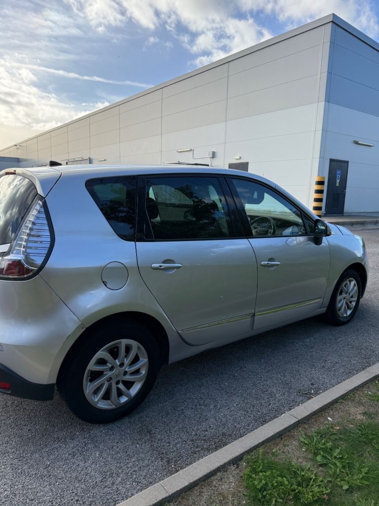 Renault, SCENIC, MPV, 2016, Semi-Auto, 1461 (cc), 5 doors