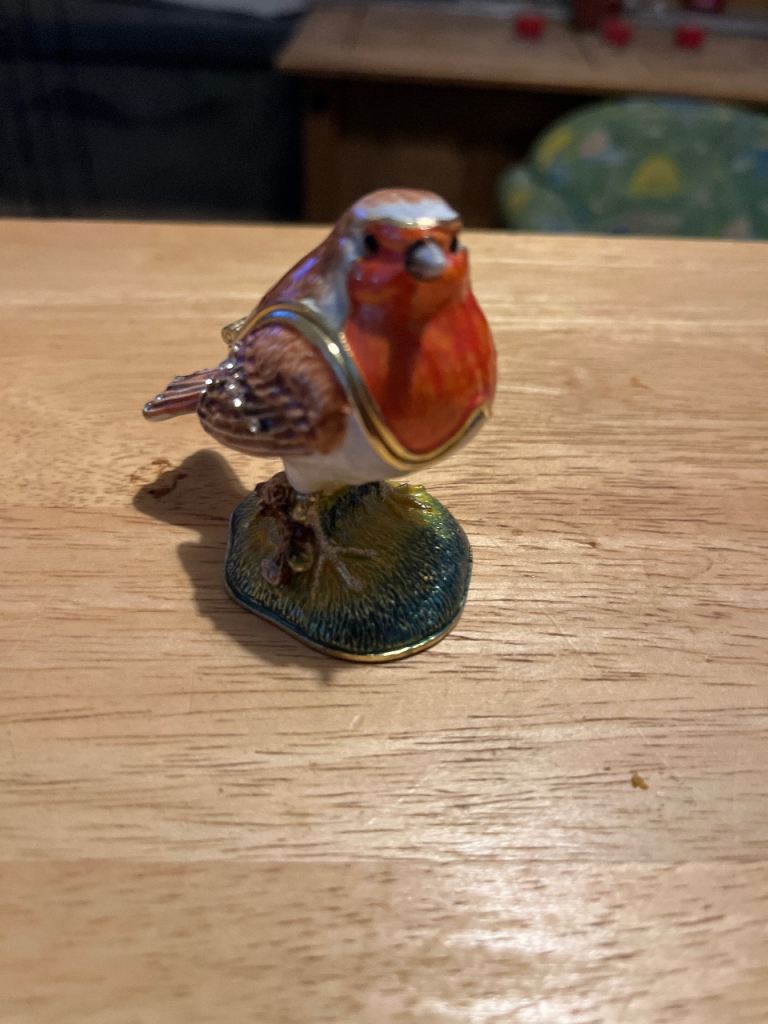 Robin trinket box