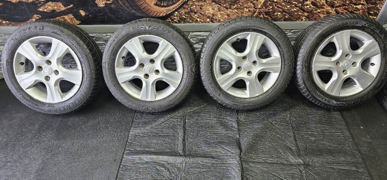 Honda Genuine 15 alloy wheels + 4 x tyres 175 65 15