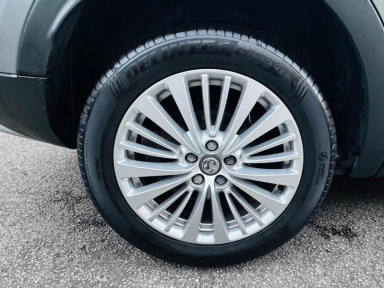 2019 Vauxhall Grandland X 1.5 Turbo D Tech Line Nav 5dr HATCHBACK DIESEL Manual