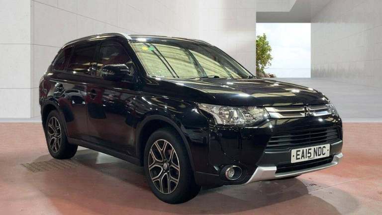 Mitsubishi Outlander 2.2 DI-D GX3 SUV 5dr Diesel Auto 4WD Euro 5 (s/s) (150 ps) Diesel Automatic