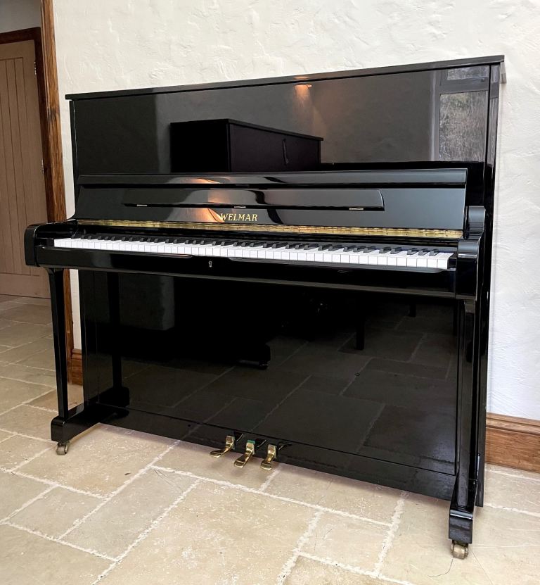 Welmar Upright Piano Includes Delivery & Warranty 