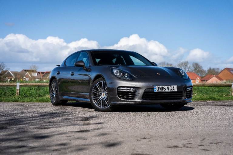Porsche, PANAMERA, Hatchback, 2016, Semi-Auto, 4806 (cc), 5 doors