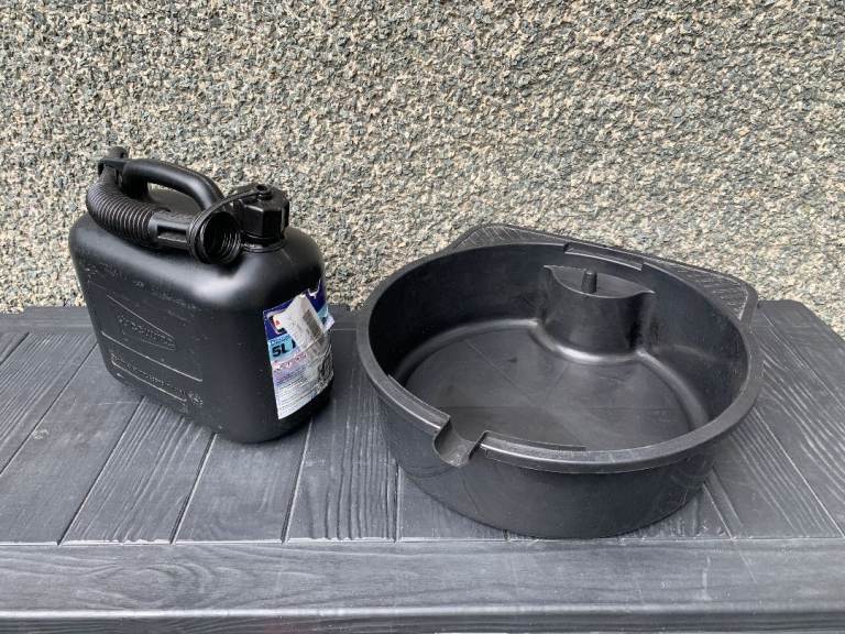Car Oil Drain Pan and 5 Litre Plastic Diesel Jerry Can