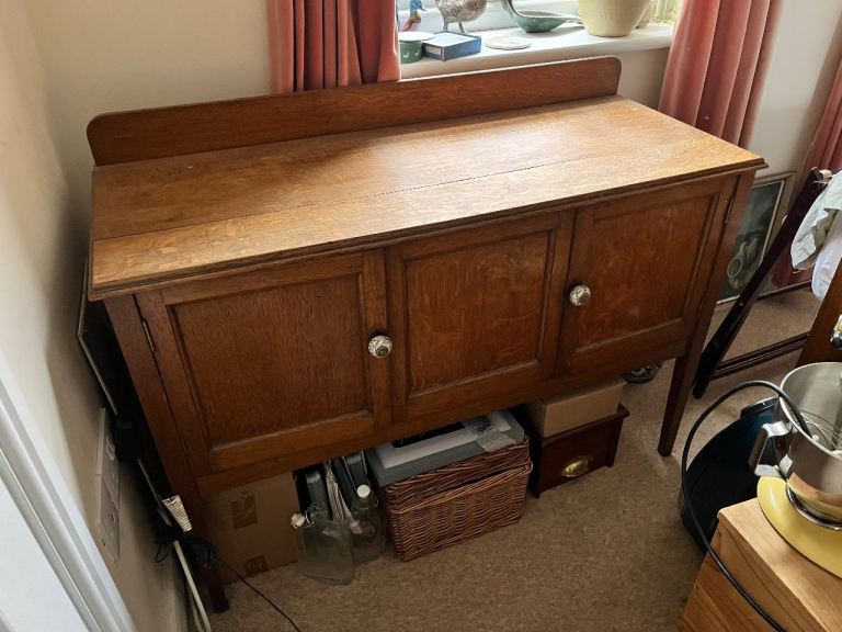 Solid oak Sideboard with Storage – Good Condition
