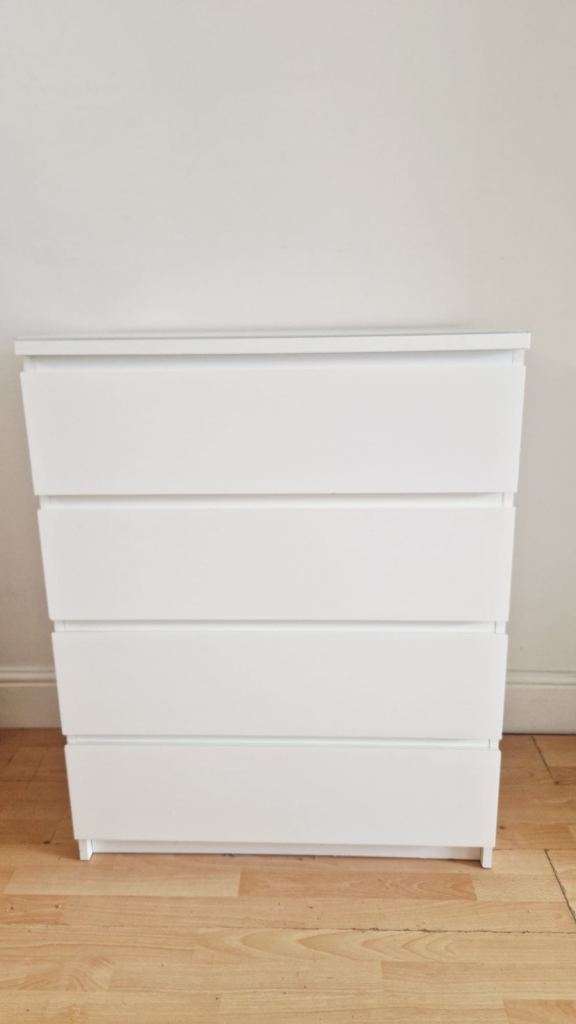 Ikea Malm 4 Drawer chest with White Glass Top 