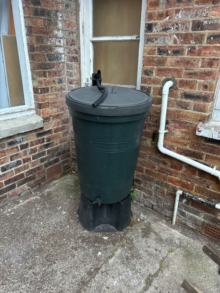 Large water butt
