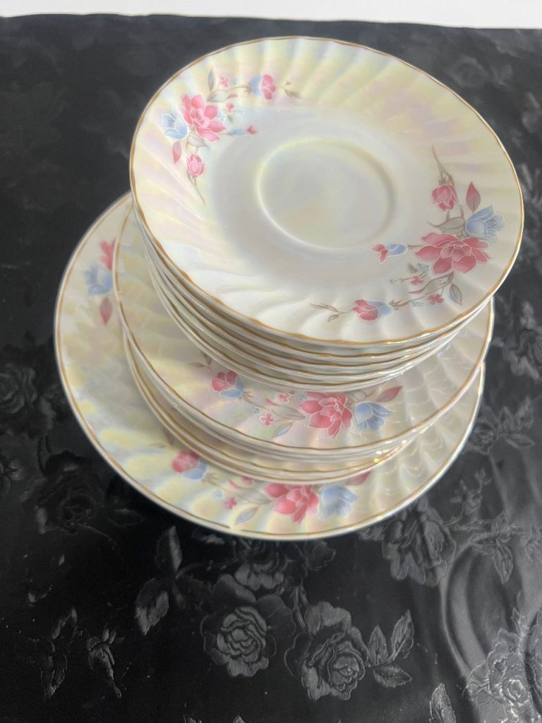 Floral plates & teapot & teacups set beautiful set of 21  