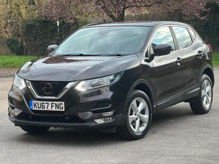 2017 Nissan Qashqai 1.2 DiG-T Acenta 5dr SUV PETROL Manual
