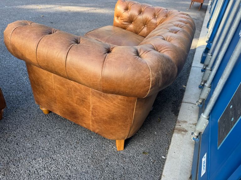 Alexander & James Buffalo Leather Sofa very good quality possible delivery 