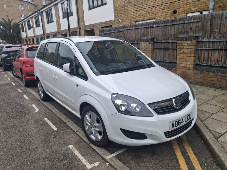 vauxhall zafira 2015 1.8 petrol 