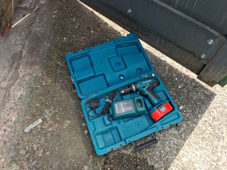 Makita battery drill