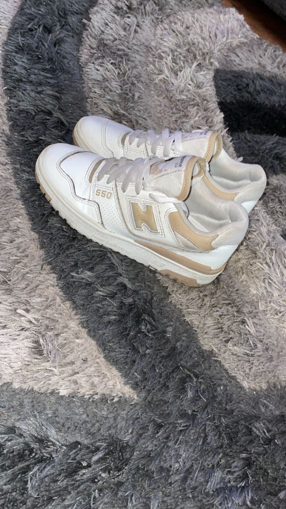 New Balance 550 Trainers – White and Beige, Good Condition