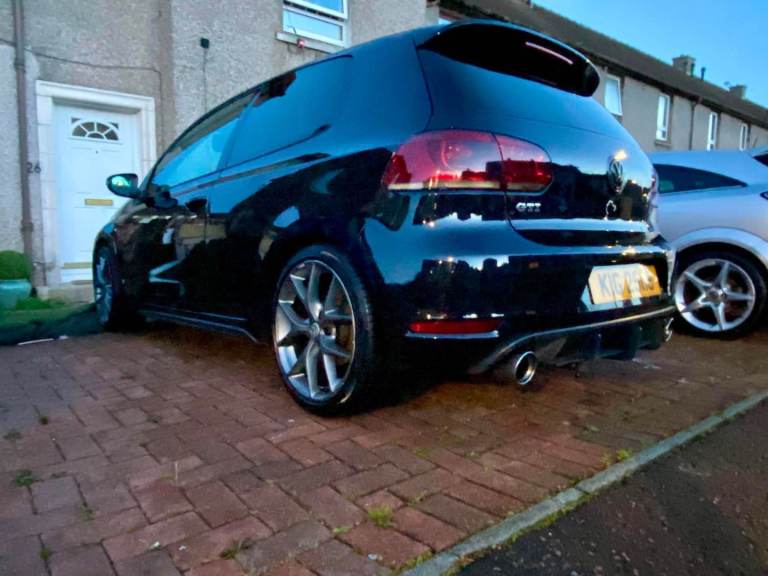 Volkswagen, GOLF, Hatchback, 2011, Semi-Auto, 1984 (cc), 3 doors