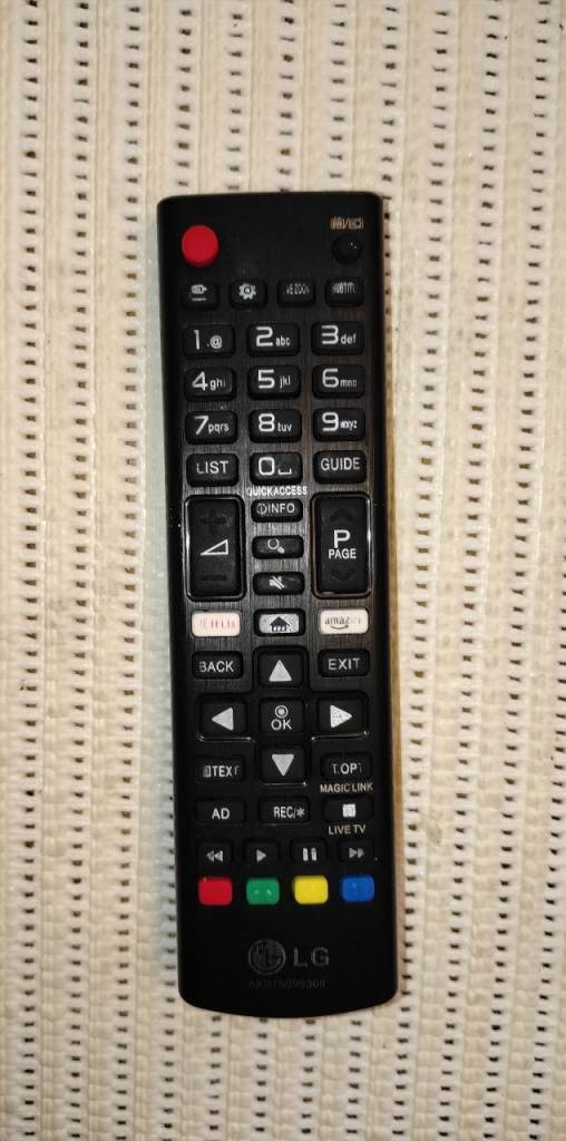 LG 43UH620V TV,  43 inch 4K Ultra HD Smart TV. 