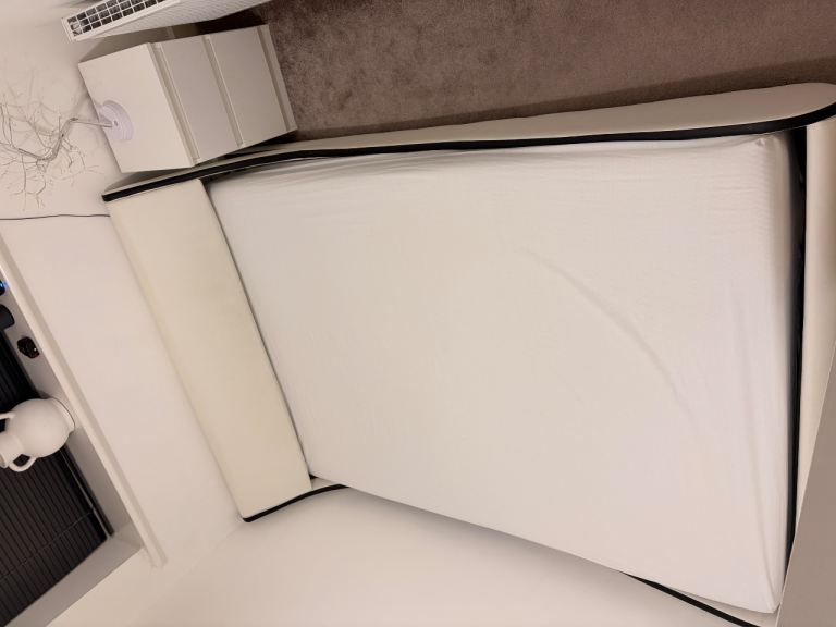 Double bed + gel memory foam mattress 