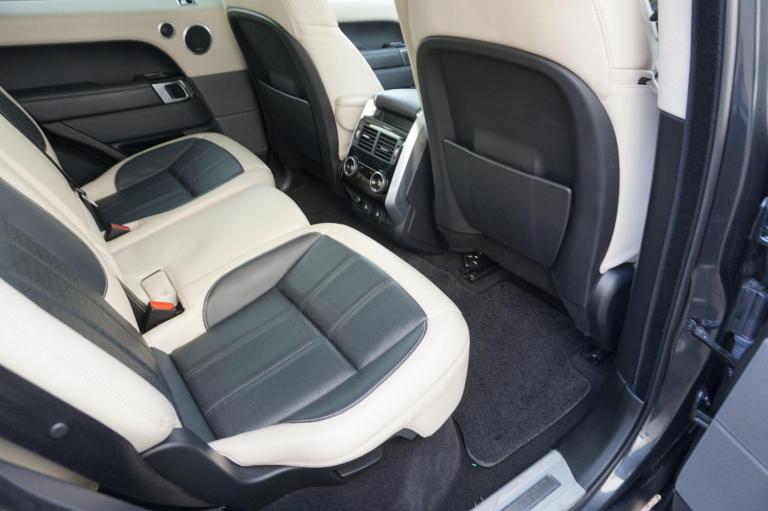 2018 Land Rover Range Rover Sport 3.0 SD V6 Autobiography Dynamic Auto 4WD Euro 6 (s/s) 5dr ESTAT...